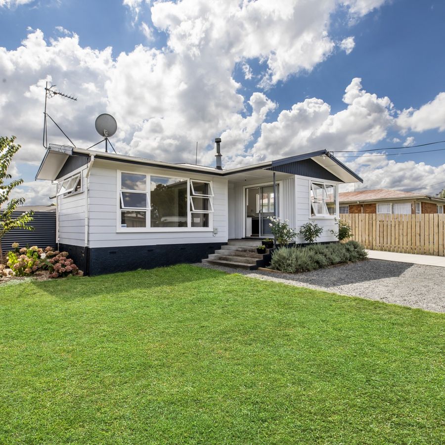 Free property data for 108 Collins Road, Melville, Hamilton homes.co.nz