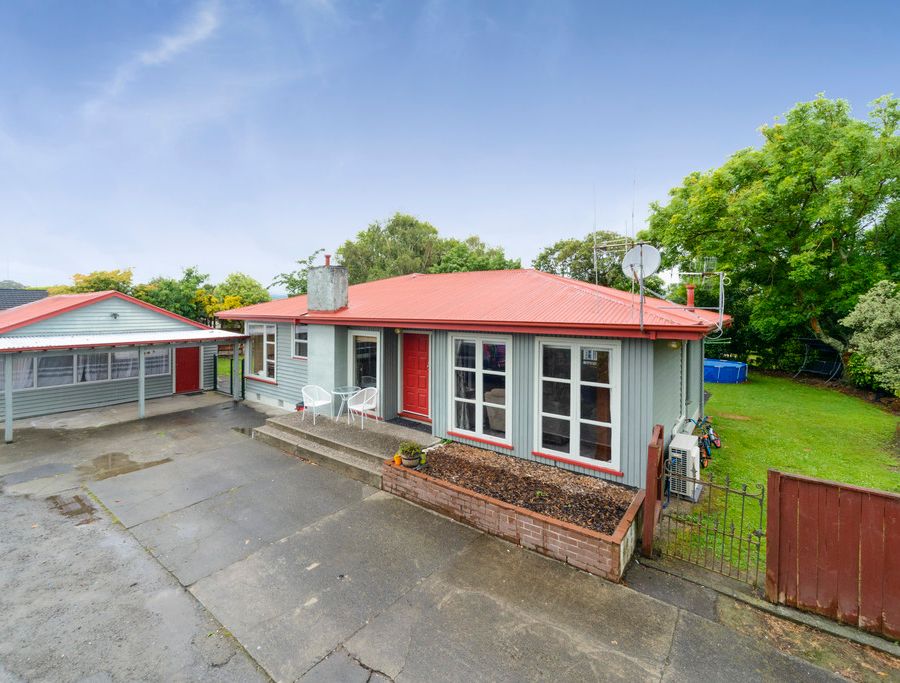 Free property data for 40 Long Melford Road, Awapuni, Palmerston North homes.co.nz