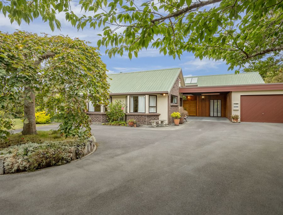 Free property data for 55 Pomare Road, Tirohanga, Lower Hutt homes.co.nz