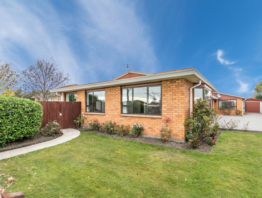 Free property data for 2/387 Harewood Road, Christchurch