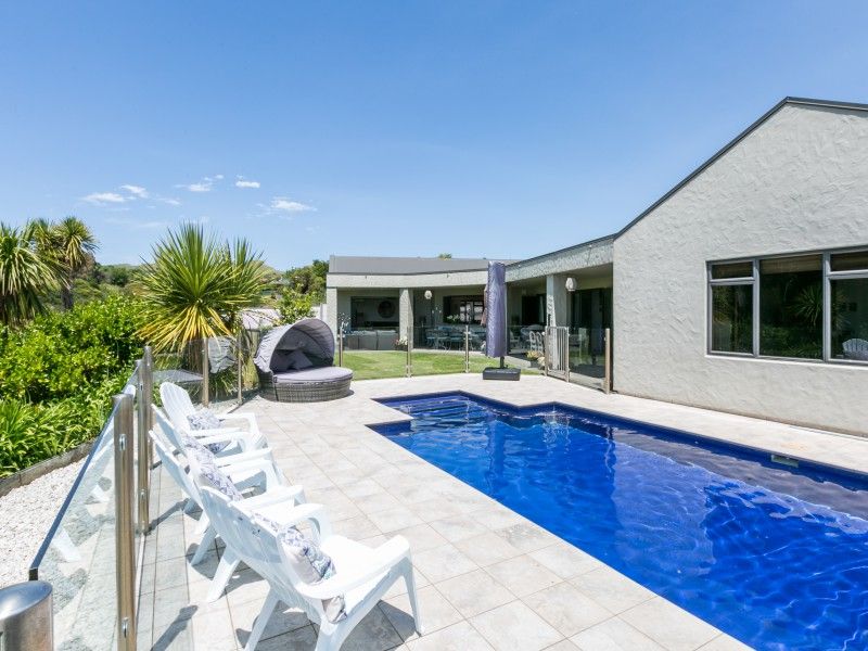 Free property data for 54 Hikanui Drive, Havelock North homes.co.nz