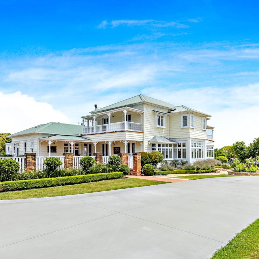 For sale 210 Clifton Road, Whitford homes.co.nz