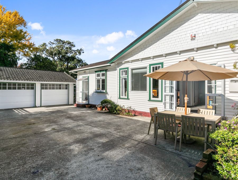 Free property data for 14 Avalon Crescent, Avalon, Lower Hutt homes.co.nz