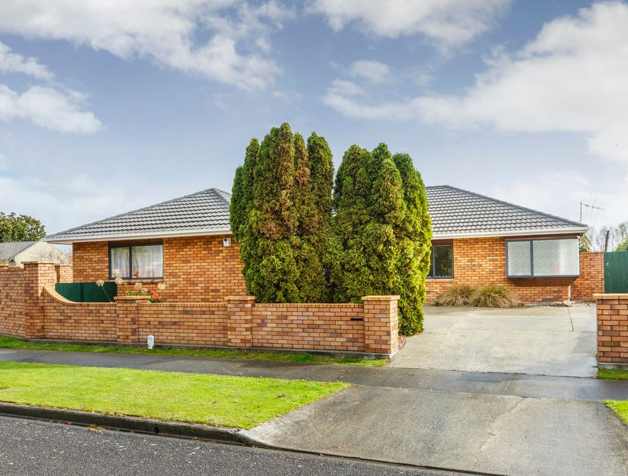 Free property data for 82 Amberley Avenue, Highbury, Palmerston North