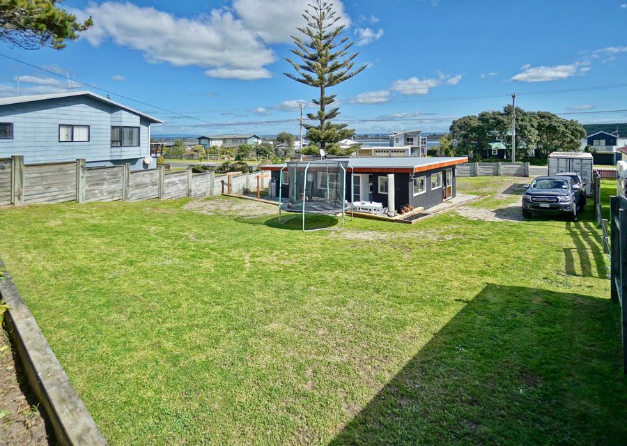 Free property data for 671 Pukehina Parade, Pukehina, Pukehina homes